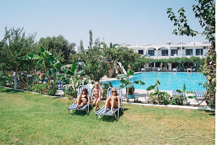 Garden Hotel Pastida Exterior foto